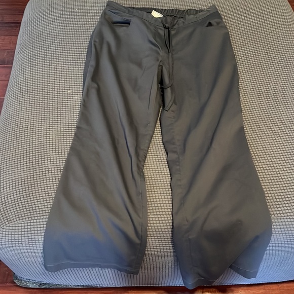 Greys anatomy scrub set - Picture 7 of 11